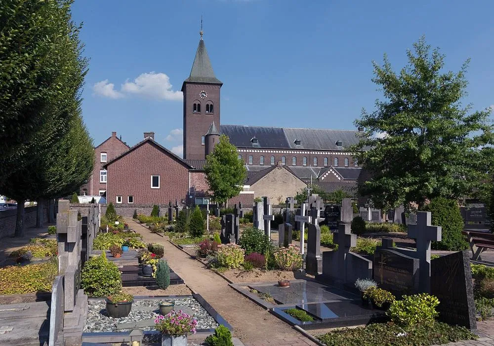 Vlodrop: Vlodrop, de Sint-Martinuskerk RM37866 foto7 2016-08-31 16.14